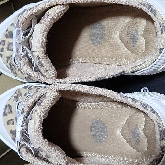 VGUC- Rocket Dog ‘Cheery’ Leopard Canvas Slip-on Platform Mule Sneakers - Picture 7 of 10